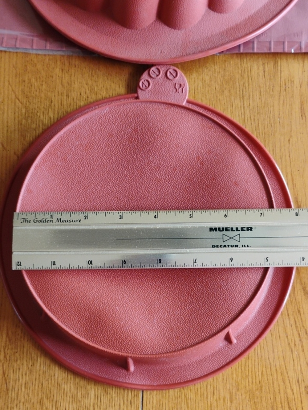Smartware 5 Piece Silicone Bundt Pan, Cake Pans (2) & Baking Mats (2) Terracotta - Picture 5 of 8